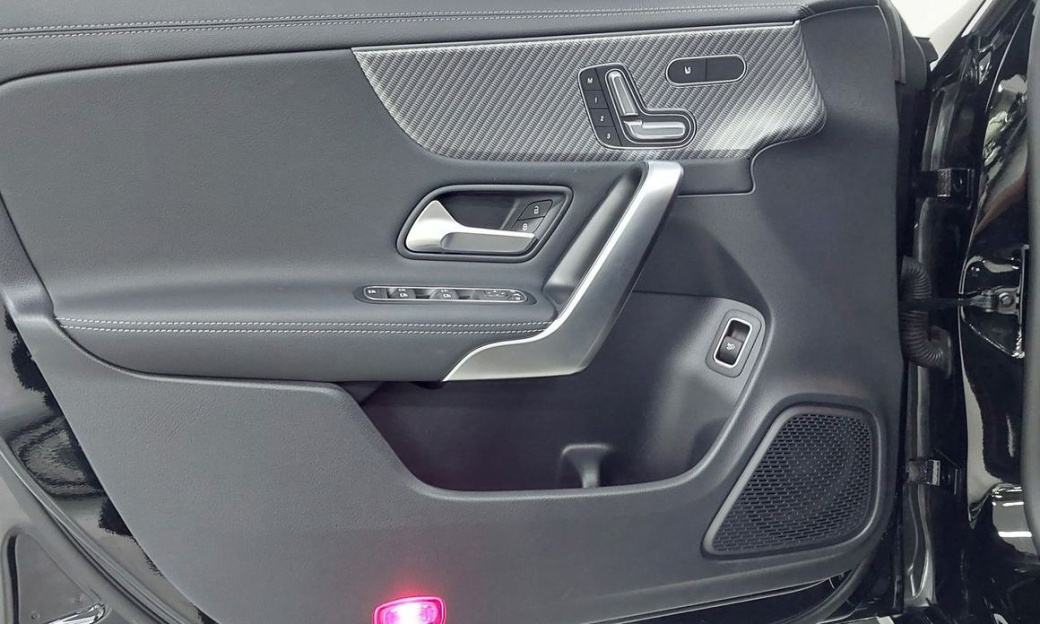 Mercedes-Benz CLA-Class CLA250 4MATIC, 2025