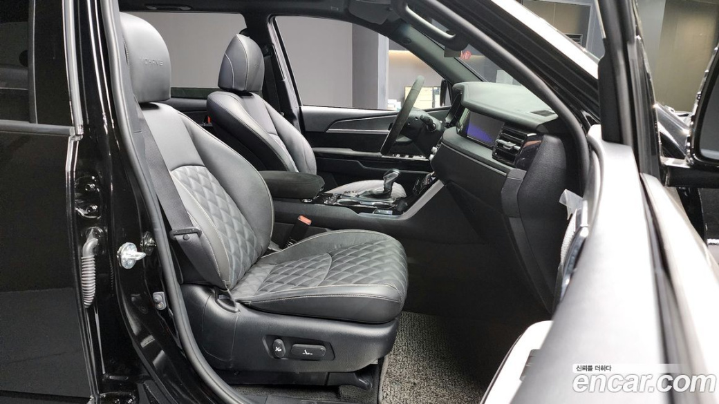 Kia Mohave Diesel 3.0 4WD 5-Seater, 2024
