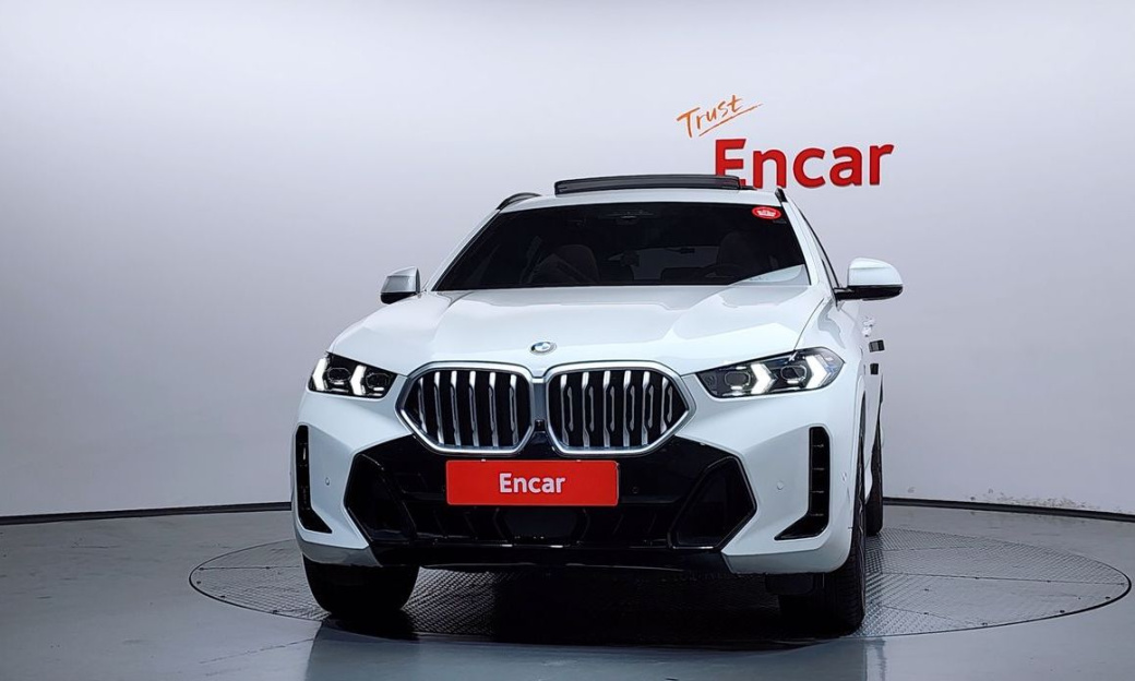 BMW X6 xDrive40i M Sport, 2024