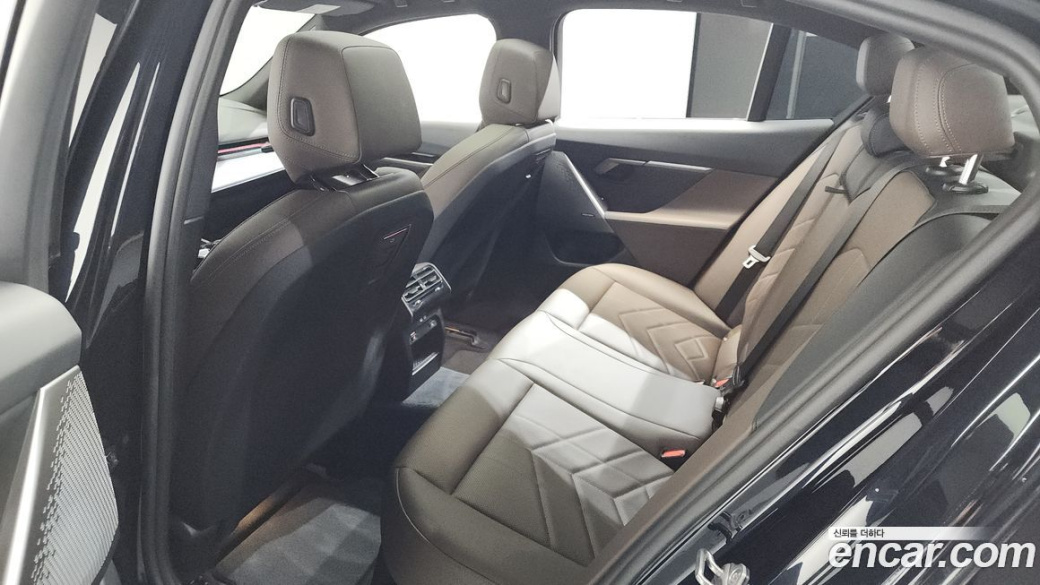 BMW 5-Series 520i M Sport, 2024