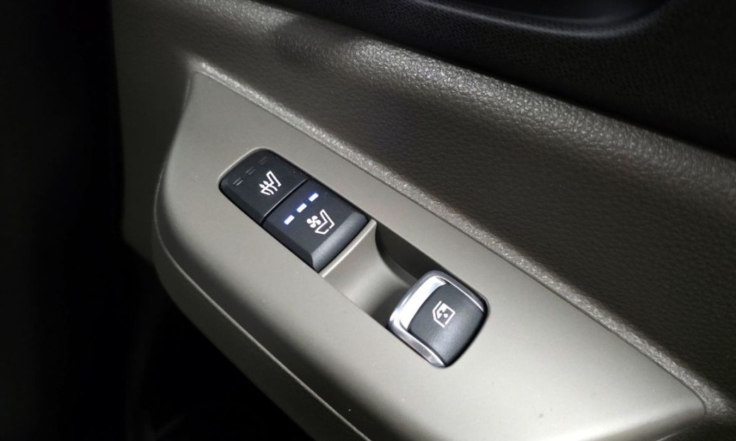 Kia Carnival 9-Seater Noblesse, 2025