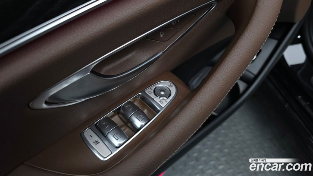Mercedes-Benz E-Class E250 AMG Line, 2023