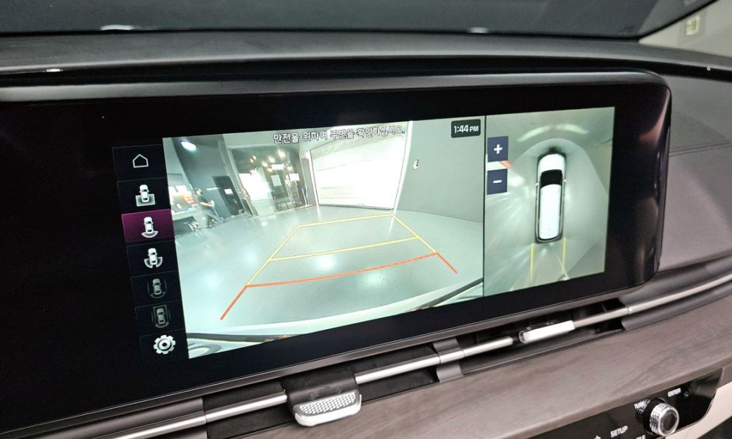 Kia Carnival 9-Seater Signature, 2023
