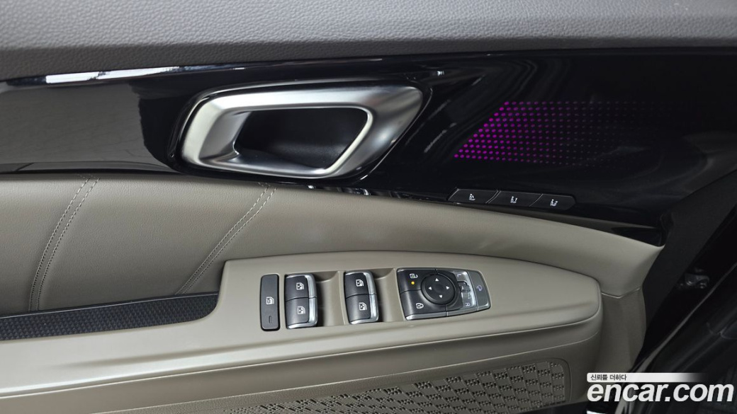 Kia Carnival 7-Seater Gravity, 2025