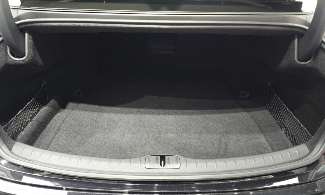 Genesis G80 Gasoline 2.5 Turbo AWD, 2025
