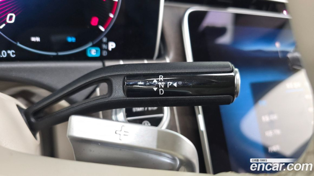 Mercedes-Benz E-Class E300 4MATIC Exclusive, 2024
