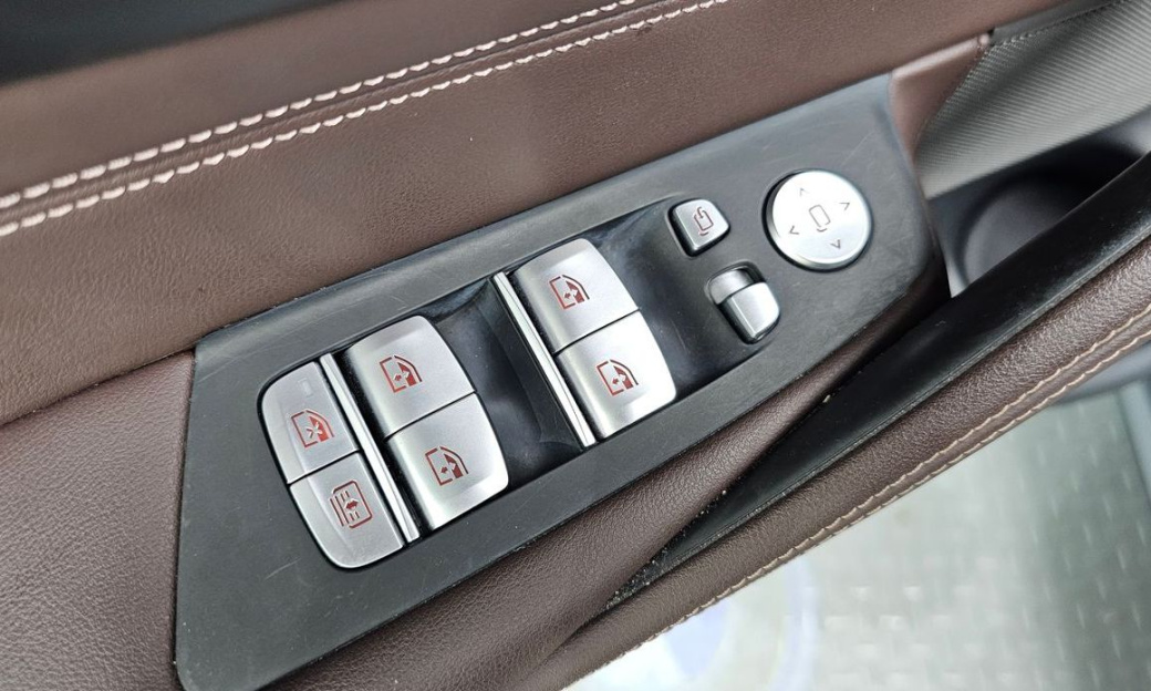 BMW 5-Series 530i M Sport Package, 2022