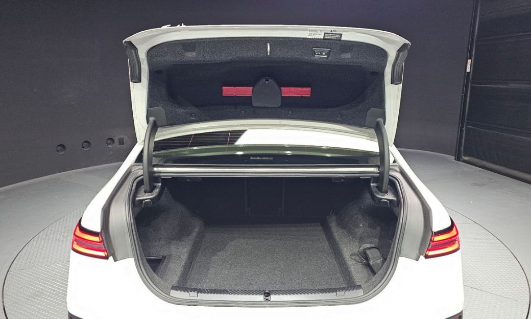 BMW 5-Series 520i Special Edition, 2024