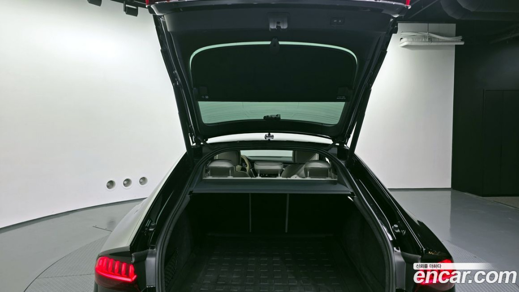 Audi A7 55 TFSI Quattro Premium, 2022