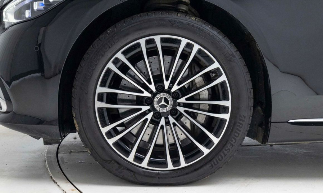 Mercedes-Benz S-Class S350 d 4MATIC, 2025