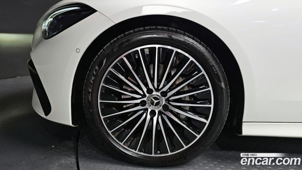 Mercedes-Benz CLE-Class CLE200 Cabriolet, 2024