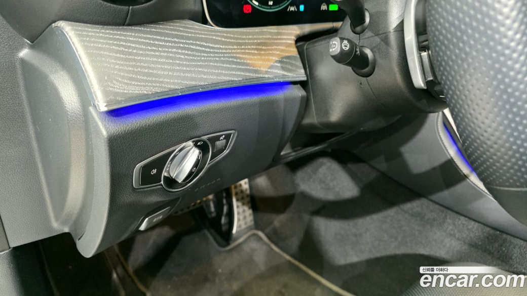 Mercedes-Benz E-Class E350 4MATIC AMG Line, 2022