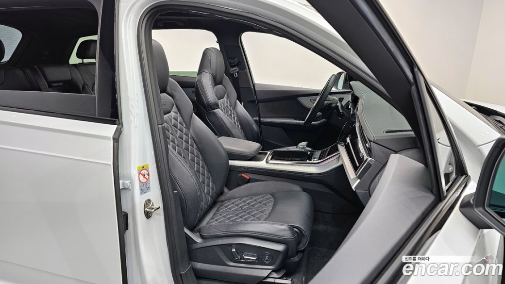 Audi Q7 55 TFSI Quattro Premium, 2022