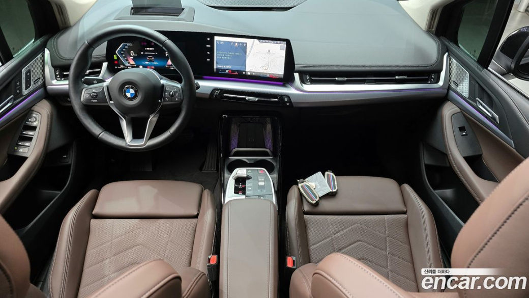 BMW 2-Series 220i M Sport Design, 2025