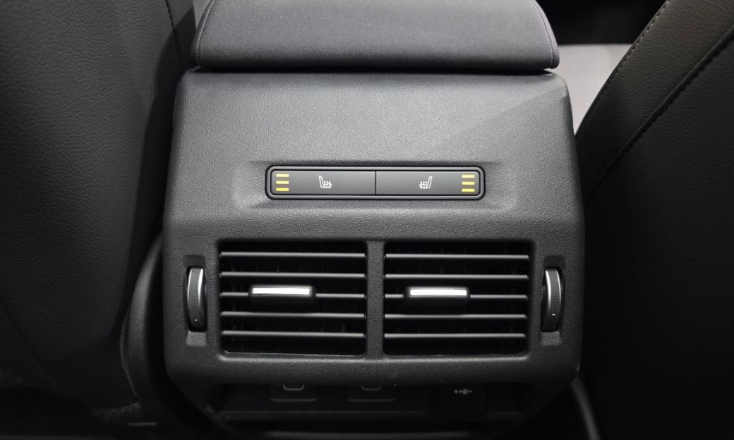 Land Rover Discovery Sport P250 Dynamic SE, 2025