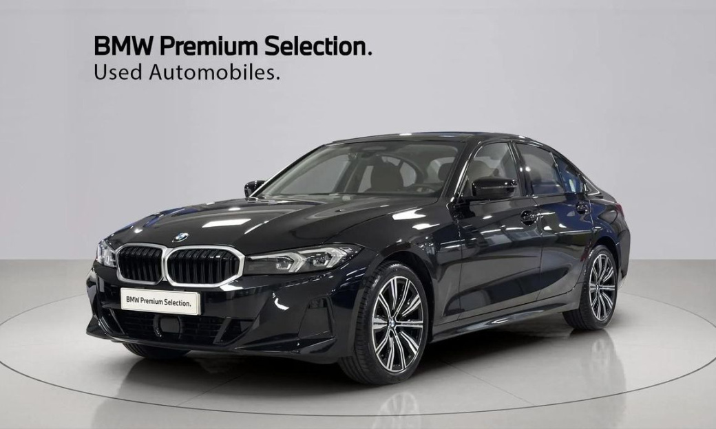 BMW 3-Series 320i, 2025