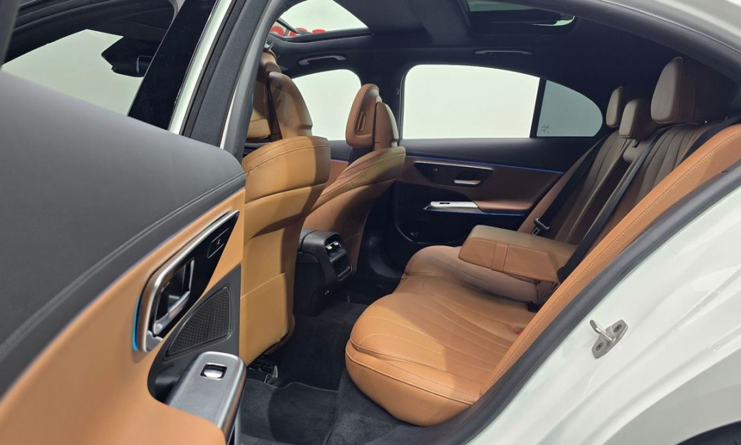 Mercedes-Benz E-Class E200 Avantgarde, 2024