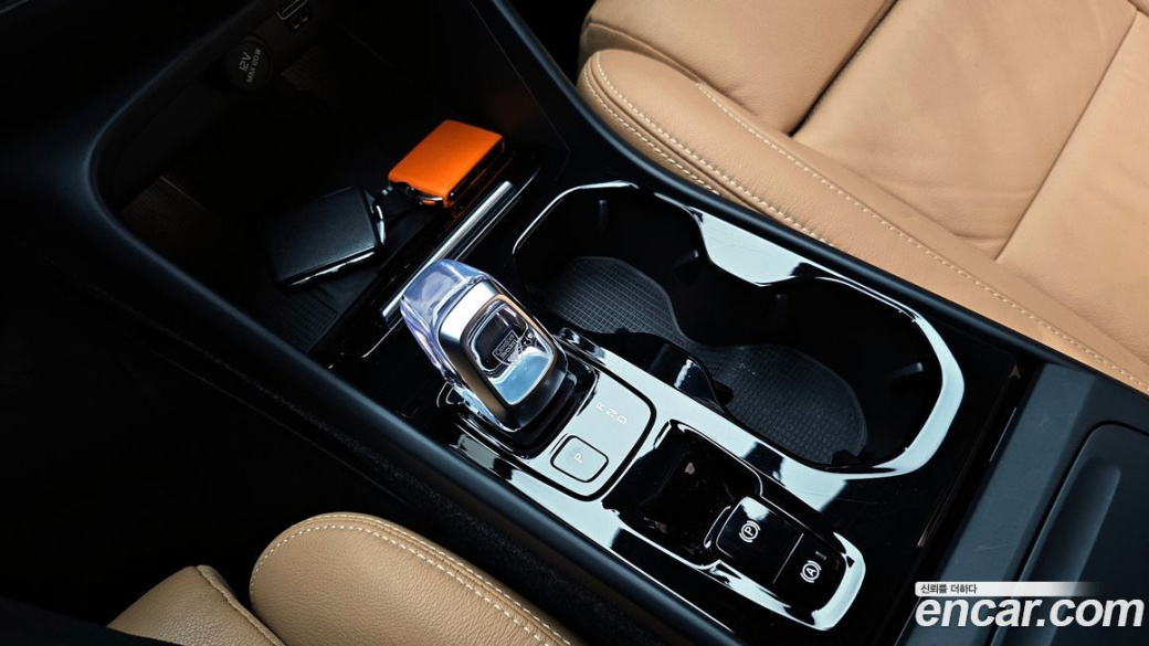 Volvo XC40 B4 Inscription, 2022