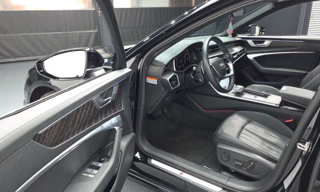 Audi A6 45 TFSI Quattro Premium, 2023