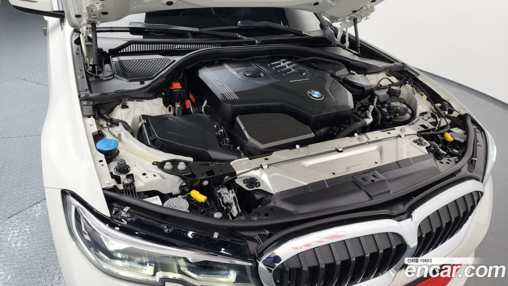 BMW 3-Series 320i, 2022