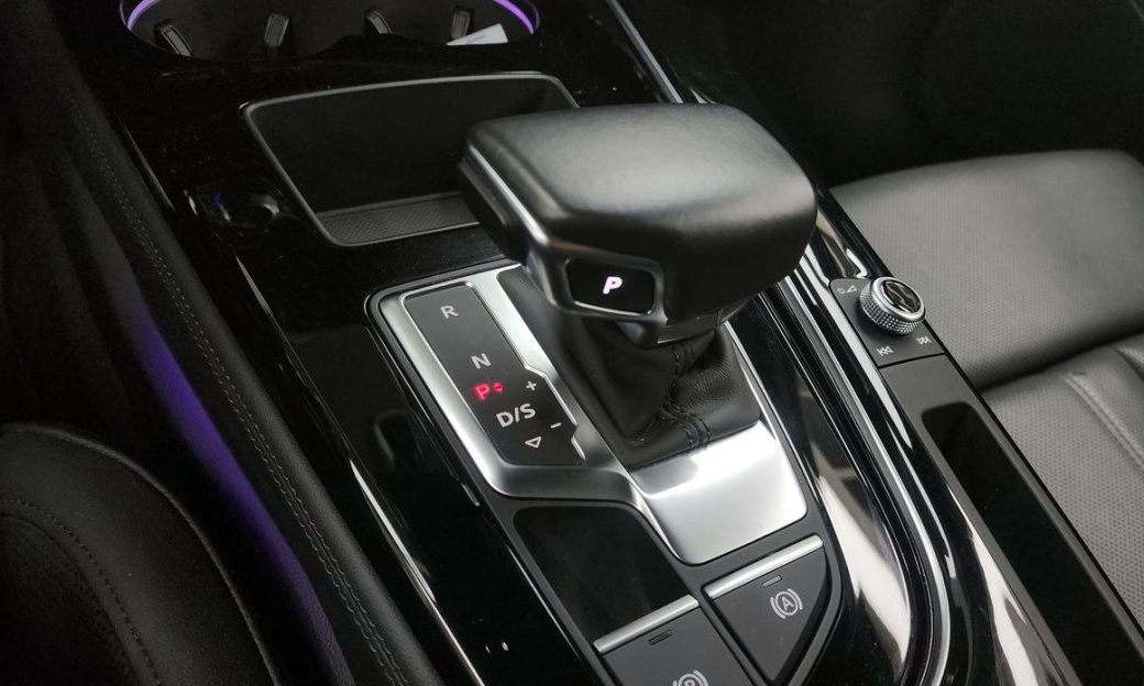 Audi A4 45 TFSI Quattro Premium, 2021