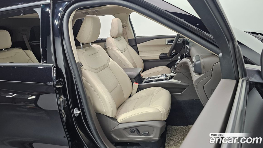 Ford Explorer 3.0 Platinum 4WD, 2022