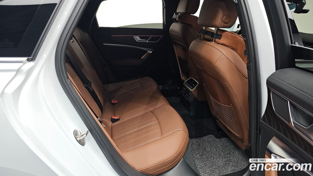 Audi A6 45 TFSI Quattro Premium, 2023