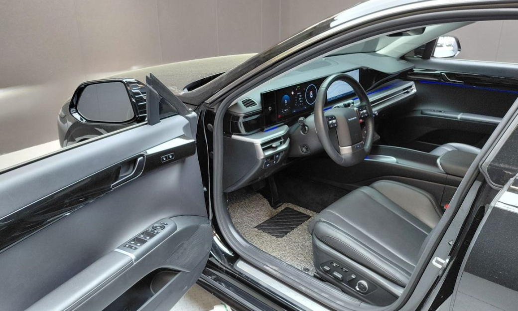 Hyundai Grandeur 2,5 Gasoline 2WD, 2024
