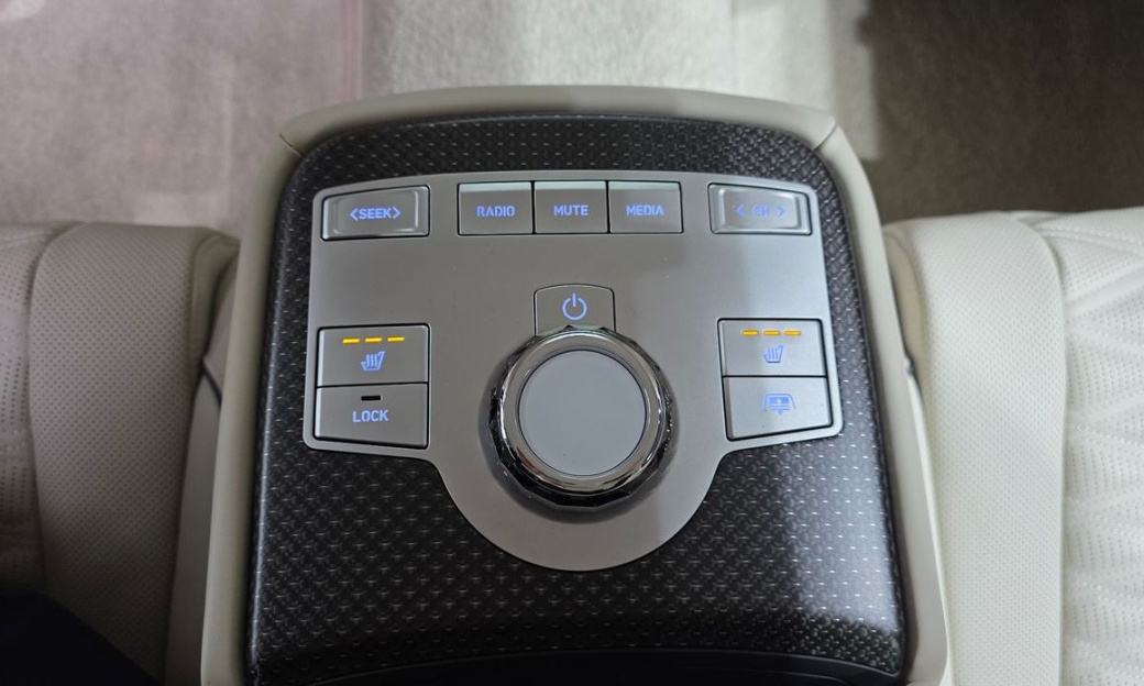 Genesis G80 Gasoline 2.5 Turbo AWD, 2025
