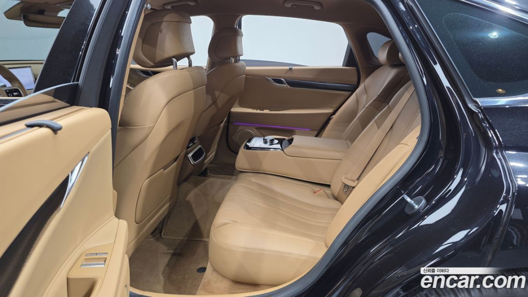Genesis G80 Gasoline 2.5 Turbo AWD, 2025