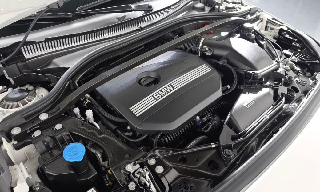 BMW 2-Series 220 M Sport, 2025
