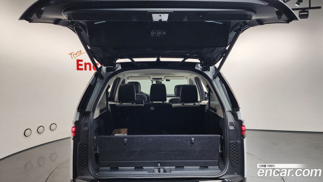 Land Rover Discovery P360 Dynamic HSE, 2025