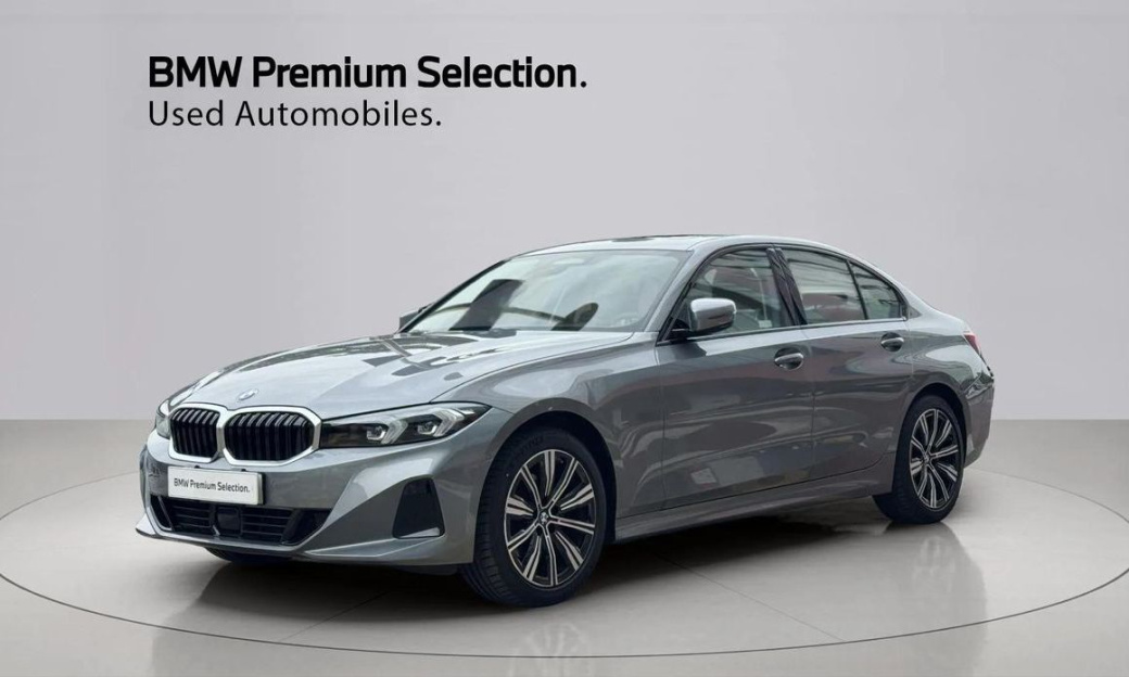 BMW 3-Series 320i, 2025