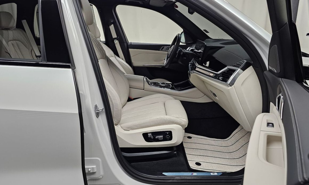 BMW X5 xDrive 40i M Sport, 2025