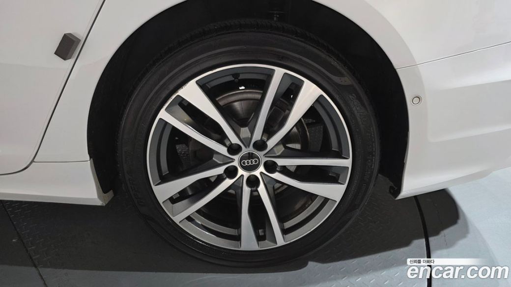 Audi A6 40 TDI Premium, 2022