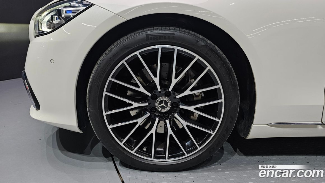 Mercedes-Benz S-Class S580L 4MATIC, 2022