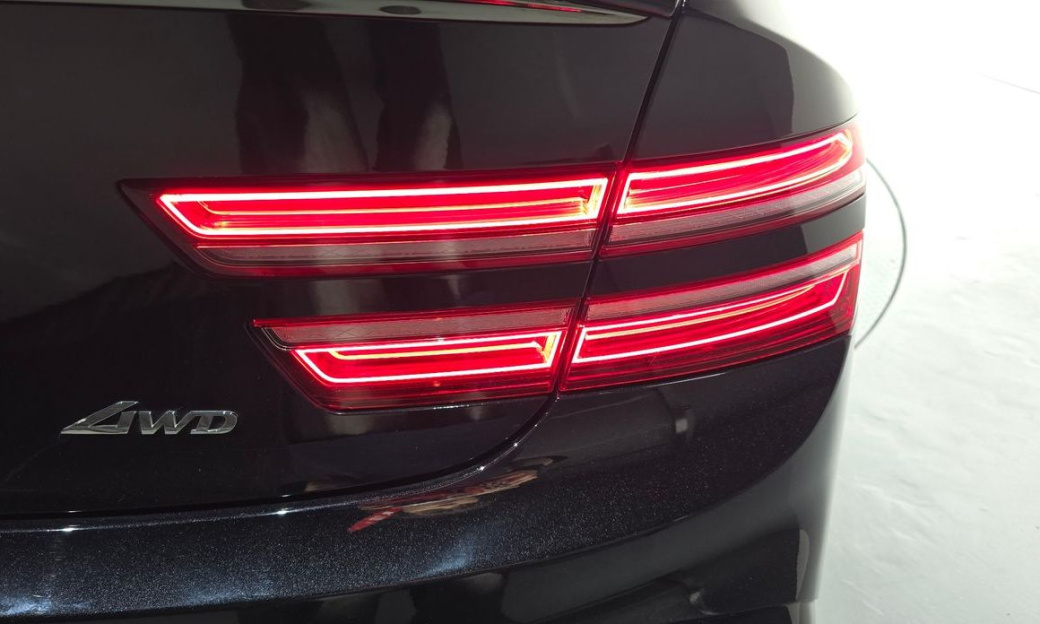 Genesis G80 Gasoline 2.5 Turbo AWD, 2025