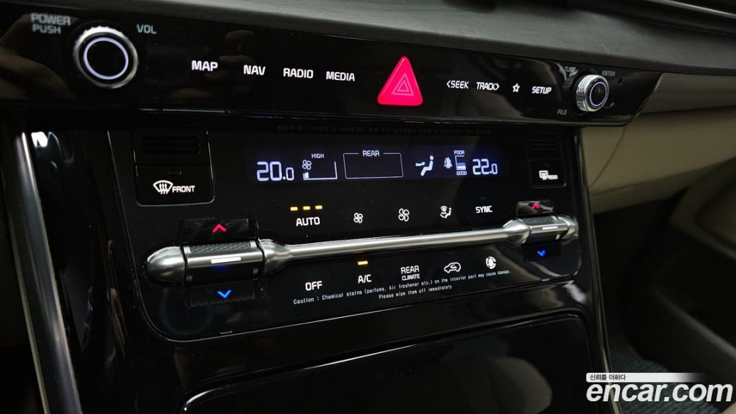 Kia Carnival 9-Seater Signature, 2022