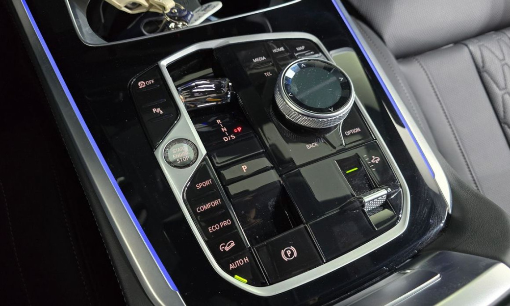 BMW X5 xDrive 40i M Sport, 2025