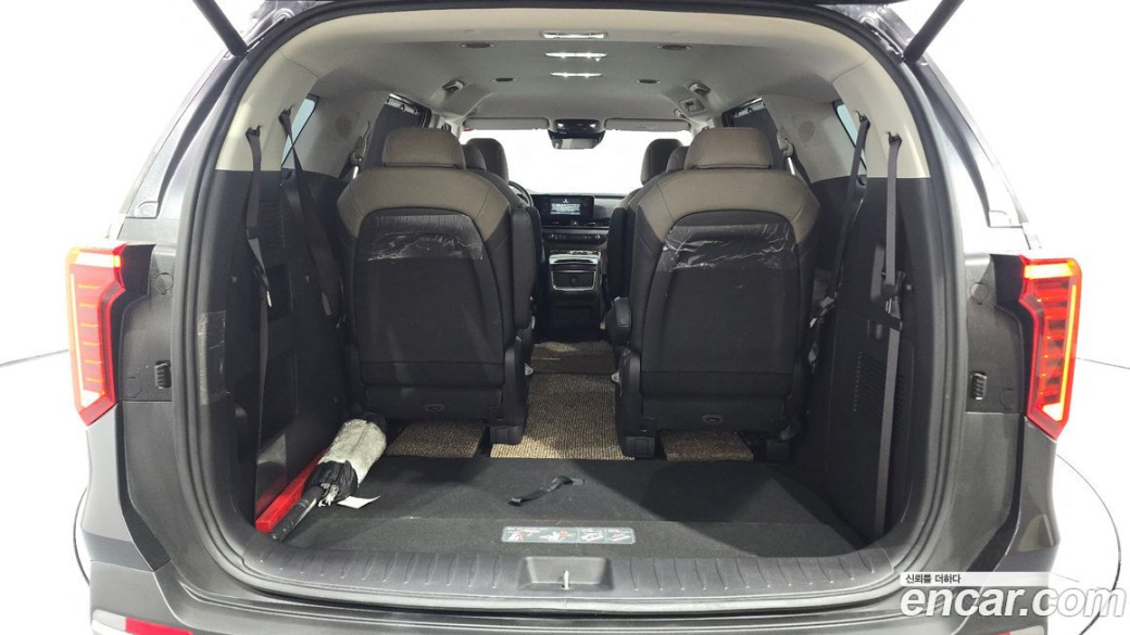 Kia Carnival 9-Seater Noblesse, 2024