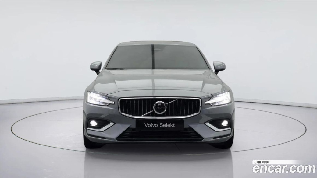 Volvo S60 B5 Ultimate Bright, 2024