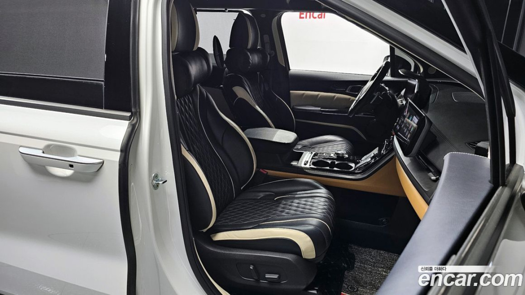 Kia Carnival 7-seater Limousine(Special vehicle), 2023