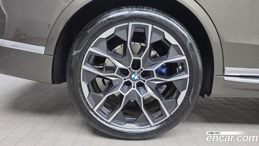 BMW X7 xDrive 40i M Sport 6STR, 2025