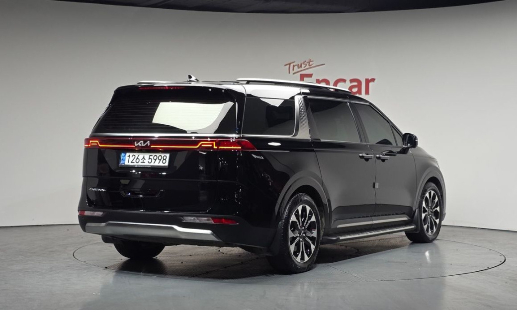 Kia Carnival 9-Seater Signature, 2022