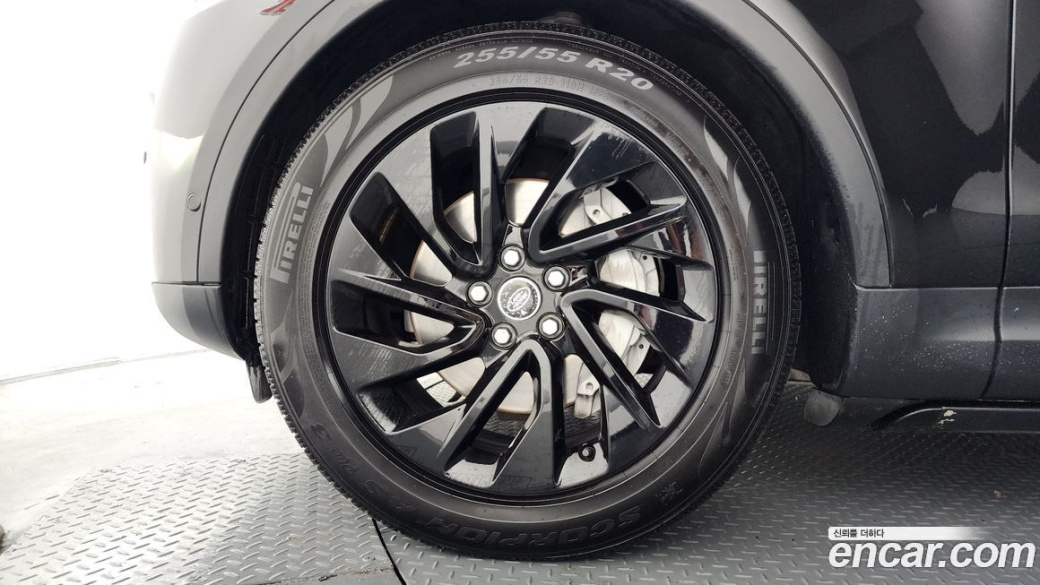 Land Rover Discovery D250 S, 2022
