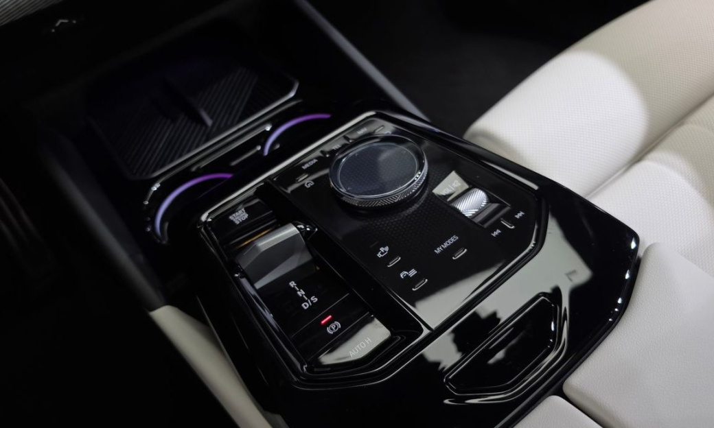 BMW 5-Series 520i Special Edition, 2026