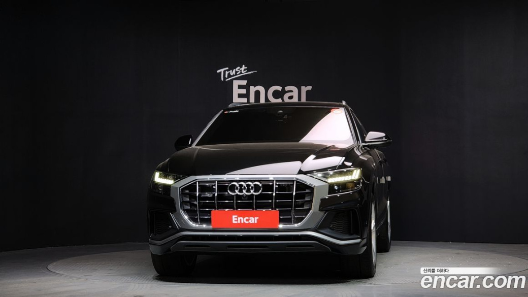 Audi Q8 45 TDI Quattro Premium, 2022