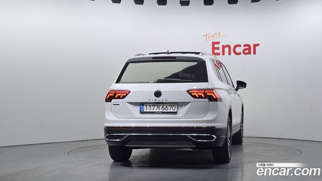 Volkswagen Tiguan 2.0 TSI Prestige, 2023
