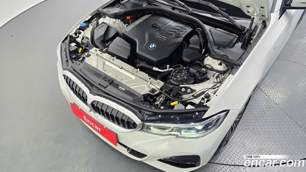 BMW 3-Series 320i M Sport, 2022