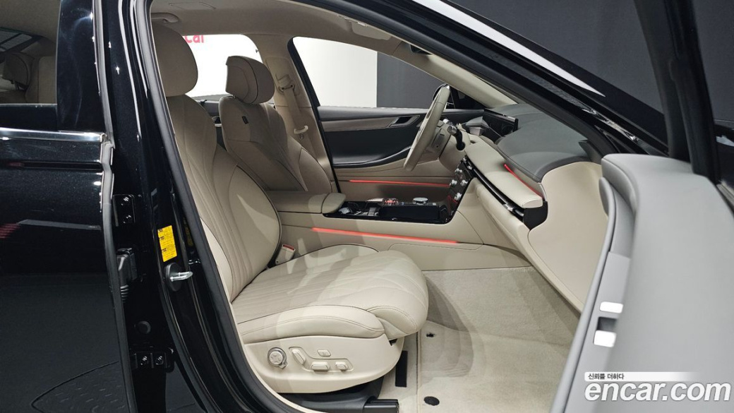 Genesis G80 Gasoline 2.5 Turbo AWD, 2025